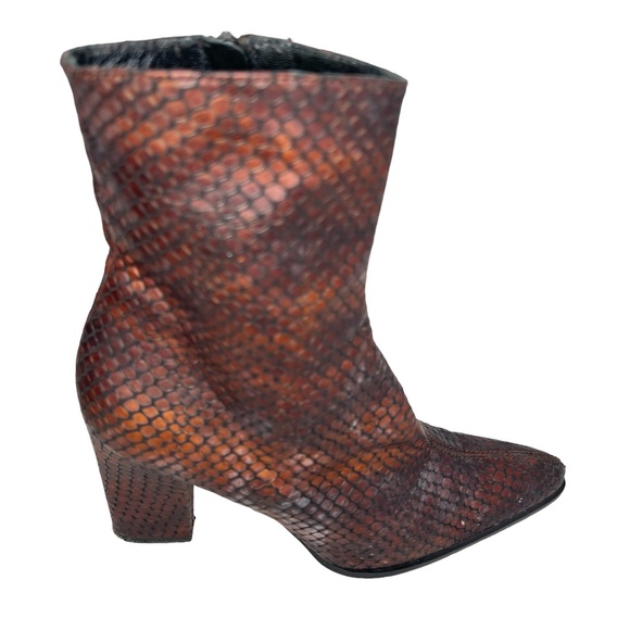 Sacha London Women’s Leather Metallic Copper Reptile Textured Ankle Boots 7B - Picture 5 of 16